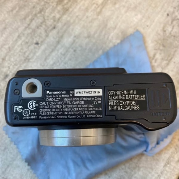 Panasonic Lumix DMC-LZ7 Digital Camera - Excellent Condition - Picture 7 of 8